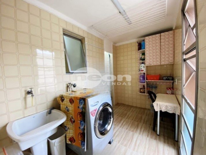 Apartamento à venda com 3 quartos, 90m² - Foto 11