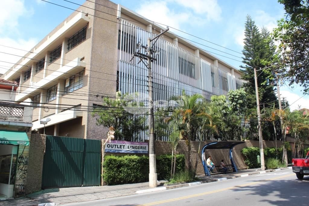 Prédio Inteiro à venda com 1 quarto, 8813m² - Foto 1